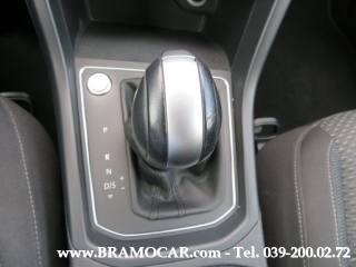 VOLKSWAGEN Touran usata, con USB