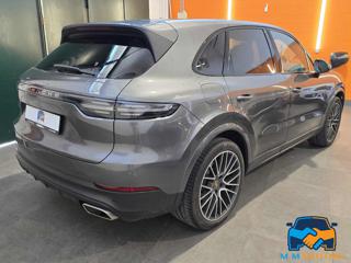 PORSCHE Cayenne usata, con Autoradio