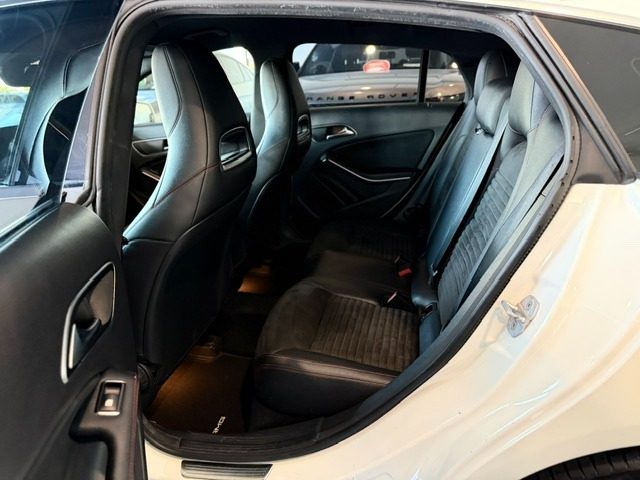 MERCEDES-BENZ CLA 220 usata, con ESP
