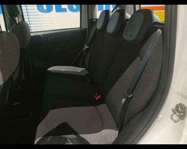 FIAT New Panda usata 18
