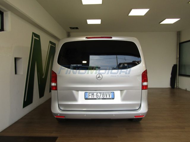 MERCEDES-BENZ V 200 usata, con Vetri oscurati