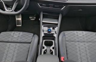 VOLKSWAGEN Tiguan usata, con Autoradio