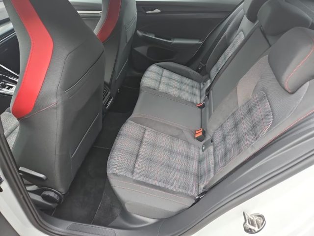 VOLKSWAGEN Golf usata, con Controllo trazione