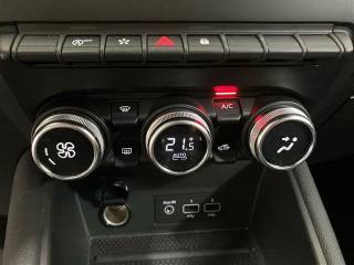 RENAULT Captur usata 21