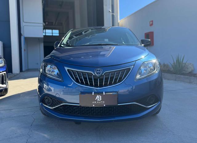 LANCIA Ypsilon usata, con Airbag