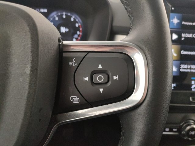 VOLVO XC40 usata, con Fari LED