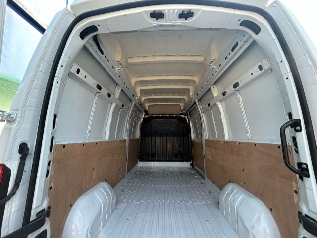 RENAULT Master usata, con Sensori di parcheggio posteriori