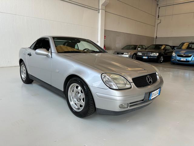 MERCEDES-BENZ SLK 200 usata, con Cerchi in lega