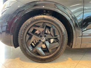 VOLKSWAGEN Touareg usata, con Servosterzo
