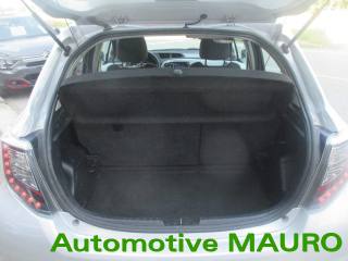 TOYOTA Yaris usata 21
