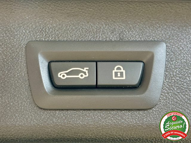BMW 520 usata, con Fari LED