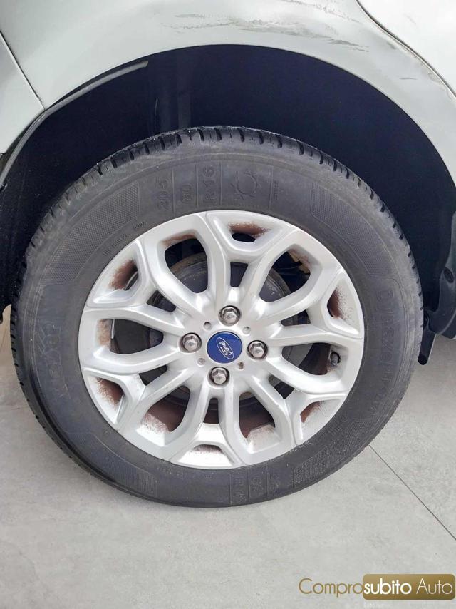 FORD EcoSport usata, con Climatizzatore