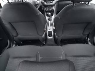 PEUGEOT 208 usata, con Touch screen