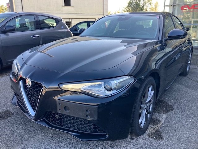 ALFA ROMEO Giulia usata, con Airbag