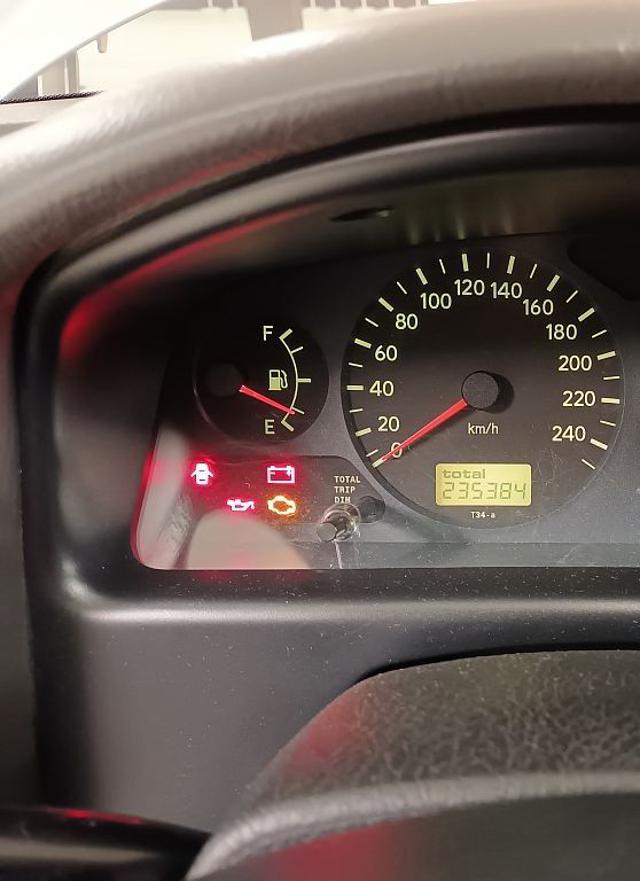 TOYOTA Avensis usata 29