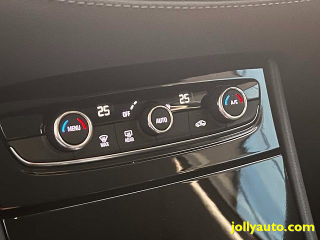 OPEL Grandland X usata, con MP3