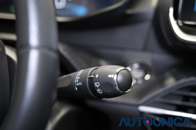 PEUGEOT 208 usata, con Volante multifunzione
