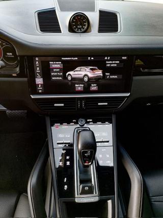PORSCHE Cayenne usata, con Park Distance Control