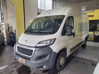 PEUGEOT Boxer usata, con Airbag