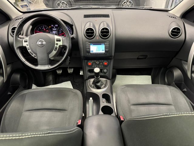 NISSAN Qashqai usata, con Controllo automatico clima