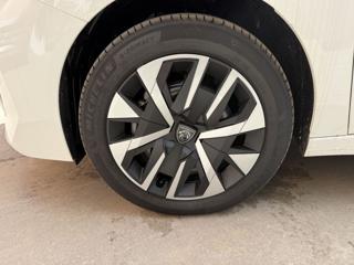 PEUGEOT 208 usata, con Autoradio