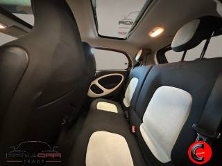 SMART ForFour usata, con USB