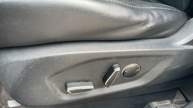 FORD Edge usata, con Autoradio digitale