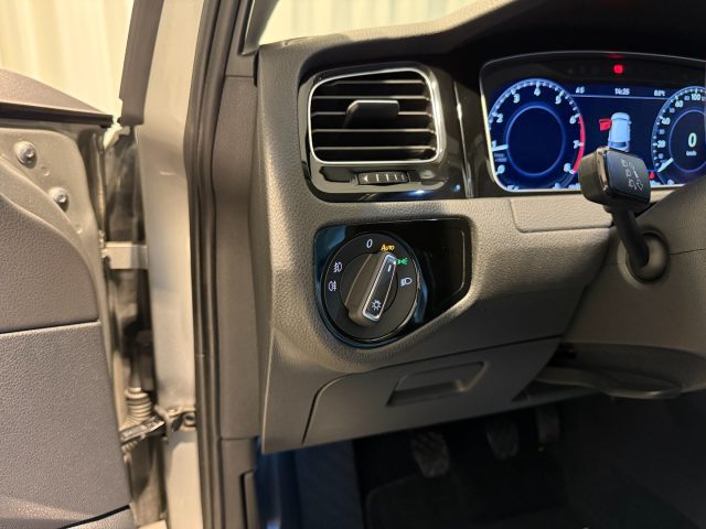 VOLKSWAGEN Golf usata, con Chiusura centralizzata