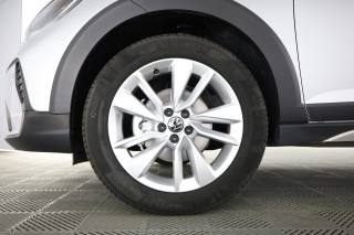 VOLKSWAGEN Taigo usata 8