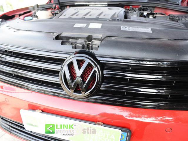 VOLKSWAGEN Passat usata, con Autoradio