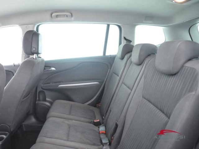 OPEL Zafira Tourer usata 9