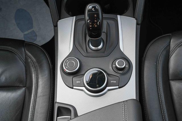 ALFA ROMEO Stelvio usata, con Regolazione elettrica sedili