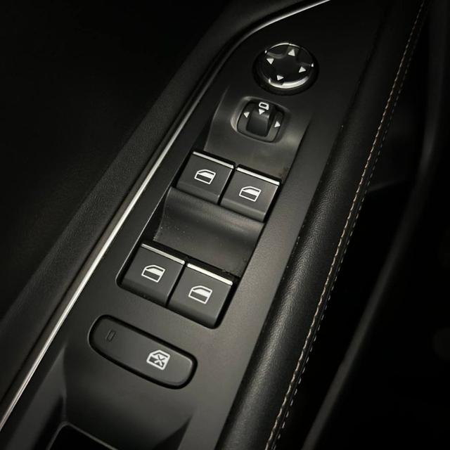 PEUGEOT 3008 usata, con Chiusura centralizzata telecomandata