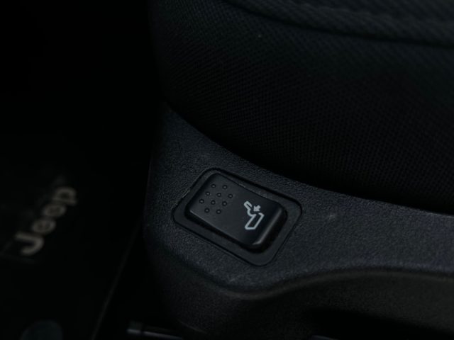 JEEP Renegade usata, con Autoradio digitale