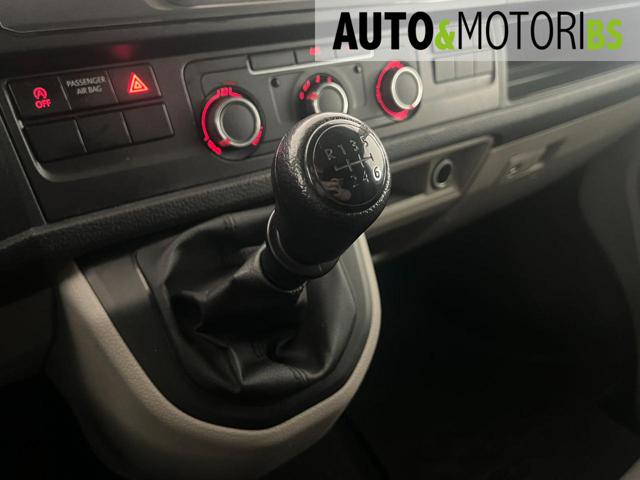 VOLKSWAGEN Transporter usata, con Servosterzo