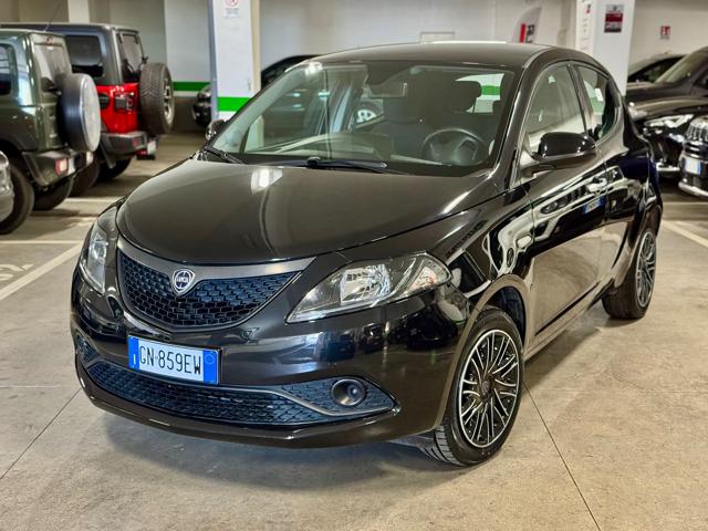 LANCIA Ypsilon usata, con Airbag