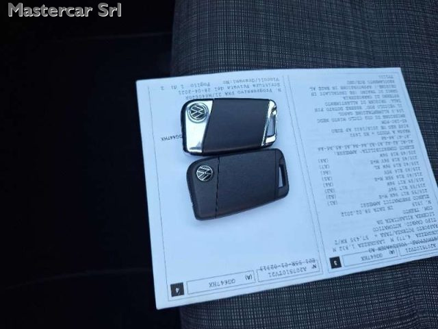 VOLKSWAGEN Passat Variant usata, con Sistema di navigazione