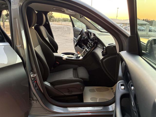 MERCEDES-BENZ GLC 300 usata, con Climatizzatore