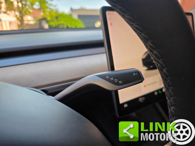 TESLA Model 3 usata, con Touch screen