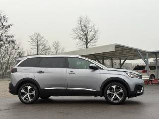 PEUGEOT 5008 usata, con Climatizzatore