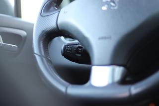 PEUGEOT 3008 usata, con Volante multifunzione