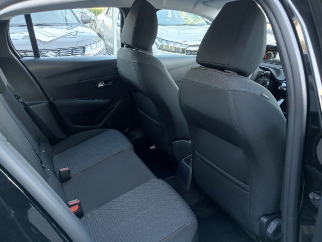 PEUGEOT 208 usata, con USB