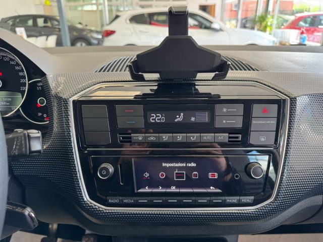 VOLKSWAGEN up! usata, con Fendinebbia