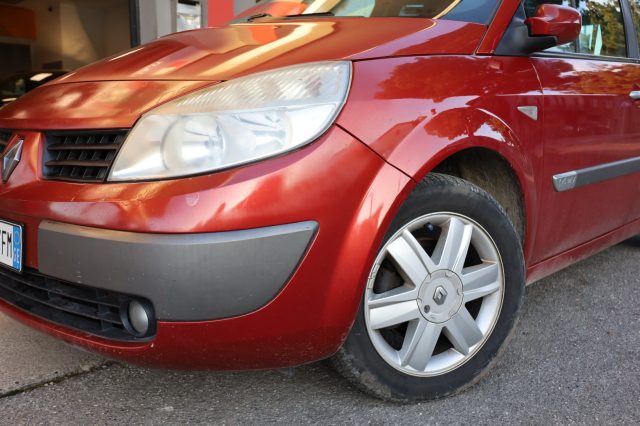 RENAULT Scenic usata 70