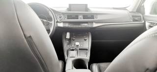 LEXUS CT 200h usata, con Sensore di luce