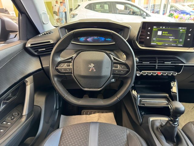 PEUGEOT 2008 usata, con Controllo automatico clima
