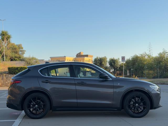 ALFA ROMEO Stelvio usata, con Alzacristalli elettrici