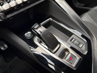 PEUGEOT 3008 usata, con Autoradio