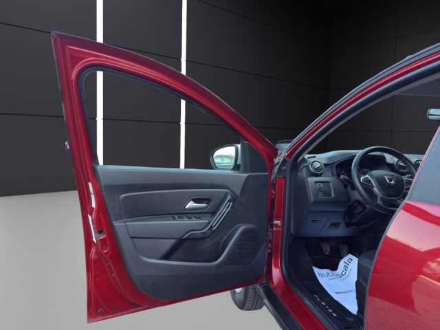 DACIA Duster usata 11