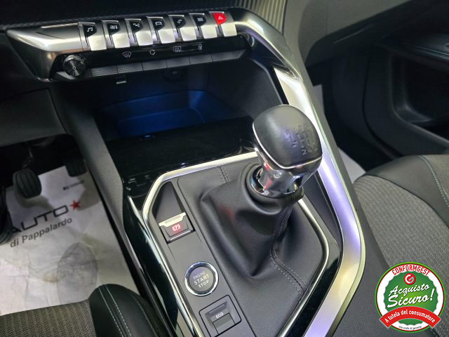 PEUGEOT 3008 usata, con Touch screen